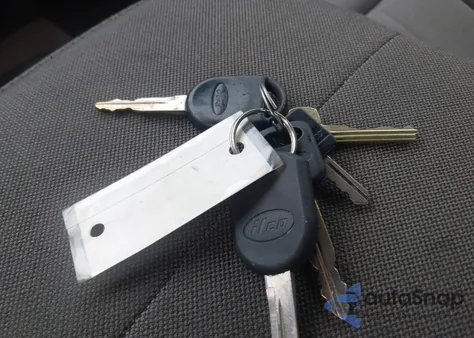 2009 Ford F-150 Xl z USA, uszkodzony, nr VIN 1FTRW14829FA39534